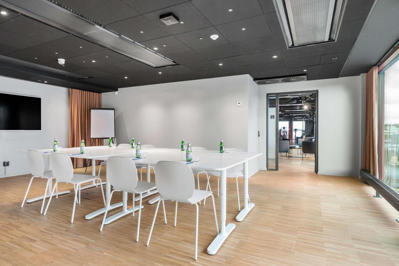Best Western Plus Ten Hotel Upplands-Väsby Buitenkant foto