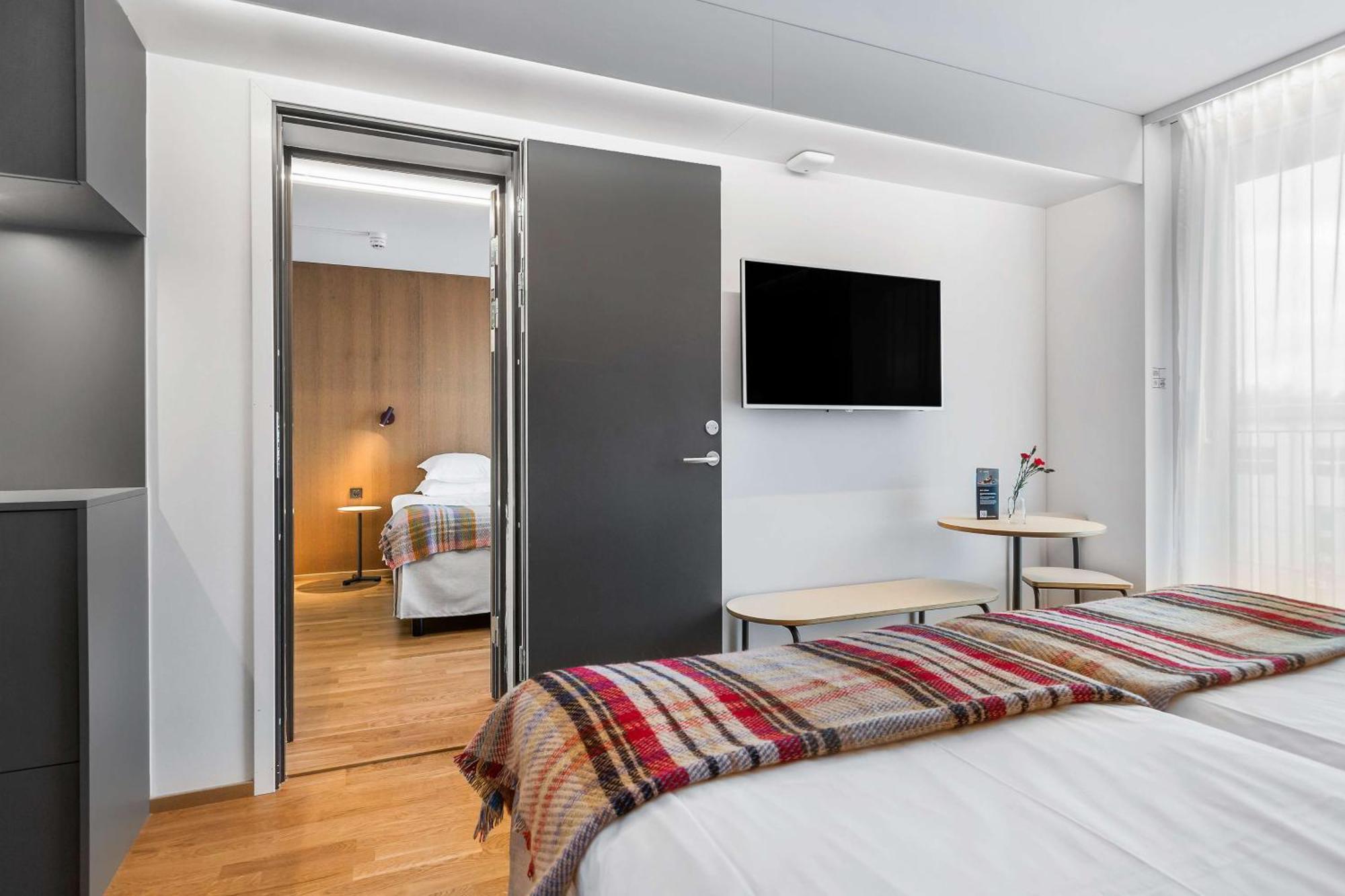 Best Western Plus Ten Hotel Upplands-Väsby Buitenkant foto